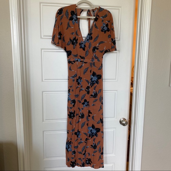 Faithfull the Brand Dresses & Skirts - Faithfull the Brand floral maxi EUC
